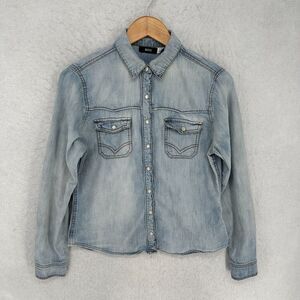BDG Denim Pearl Snap‎ Shirt Womens Large Western Blue Light Wash Cowboy Top